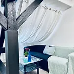 Apartment 2-bedroom With 1 Living Steps From Area