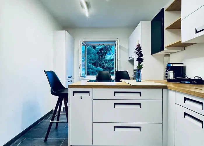 2-bedroom With 1 Living Steps From Area *